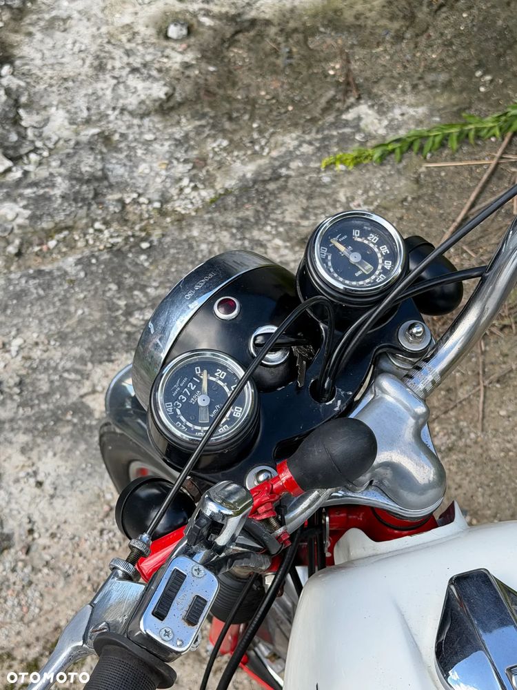 Moto Guzzi Inny - 40