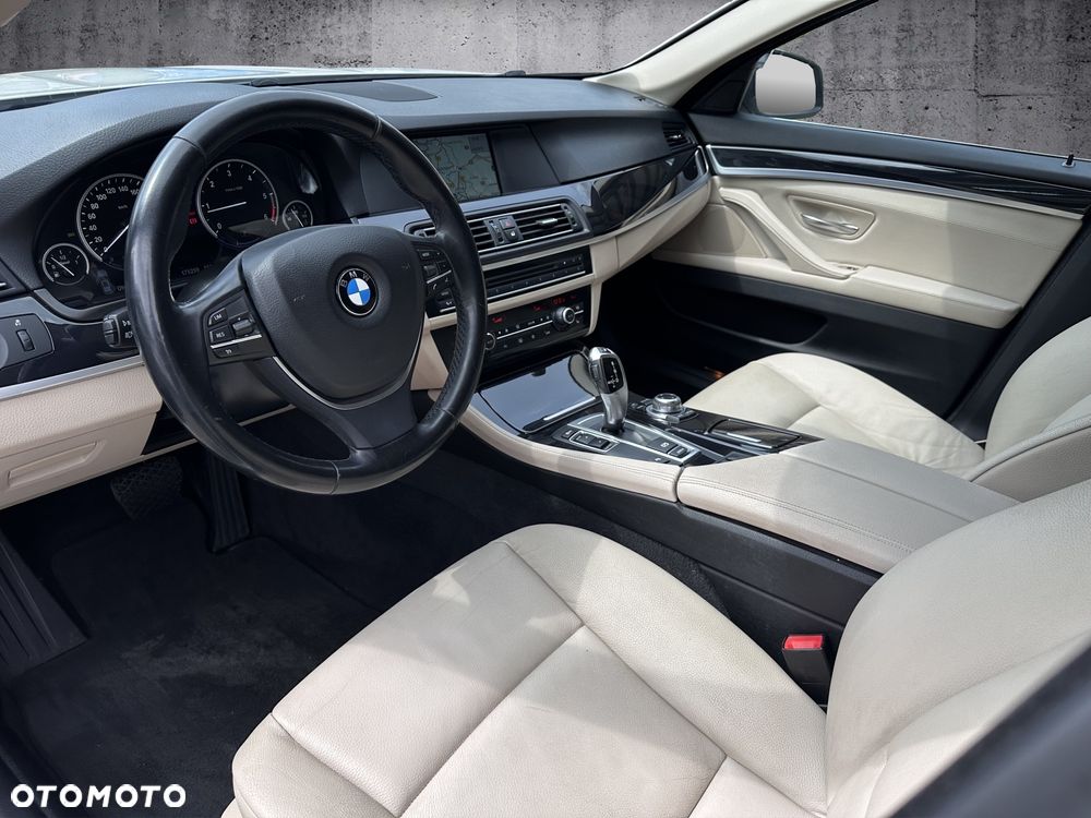 BMW Seria 5 520d Luxury Line - 10
