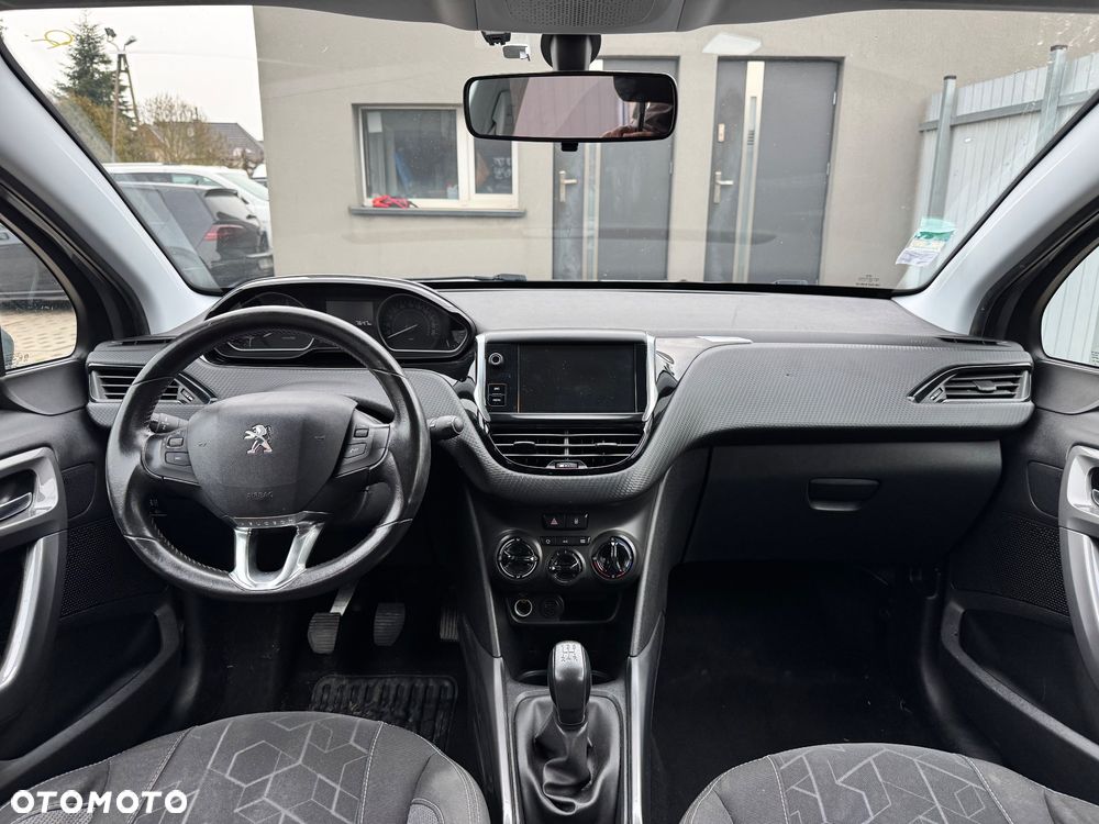 Peugeot 2008 1.6 BlueHDi Style - 11