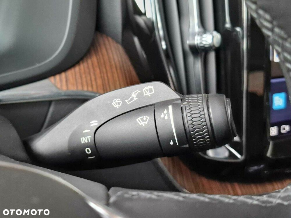 Volvo XC 60 - 21