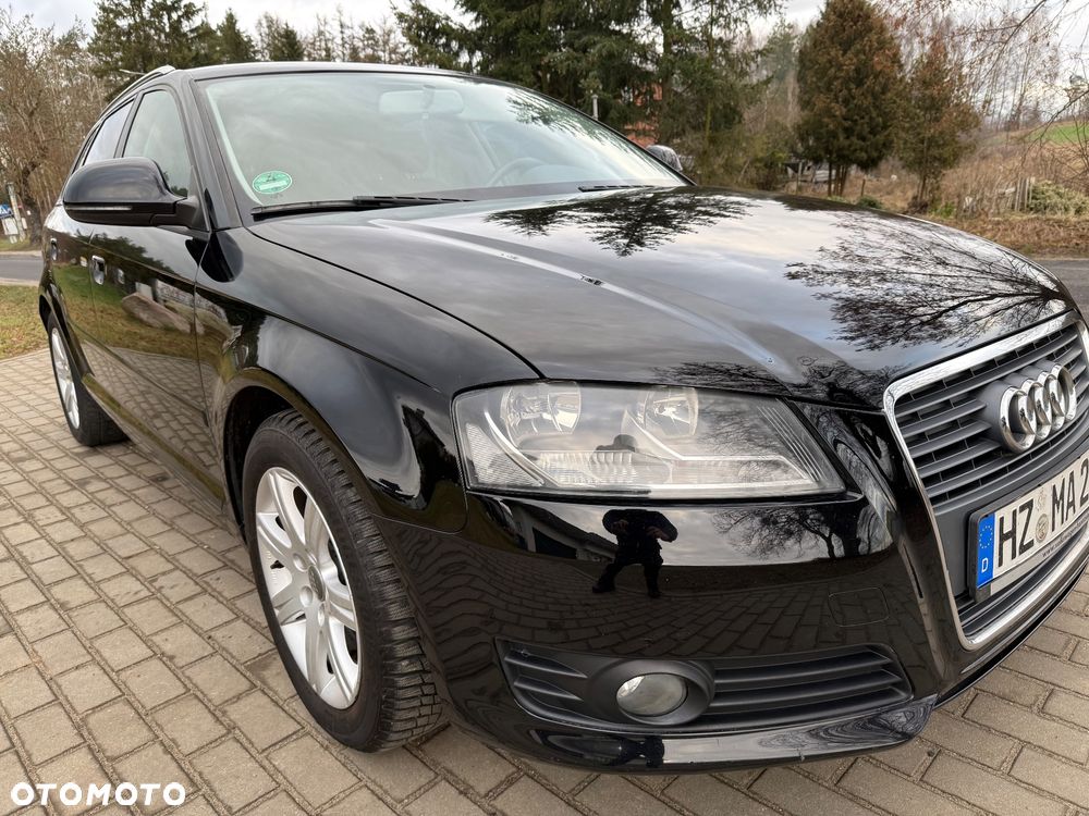 Audi A3 Sportback 1.8 TFSI Ambiente - 11