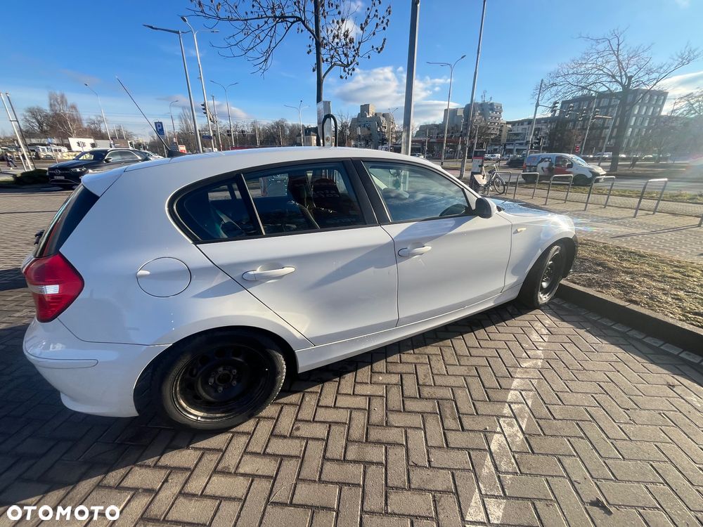 BMW Seria 1 118i - 3