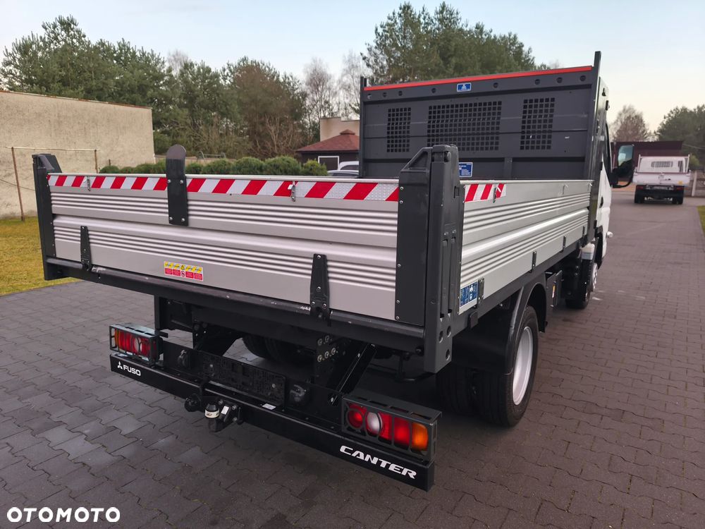 Mitsubishi Fuso Canter - 38