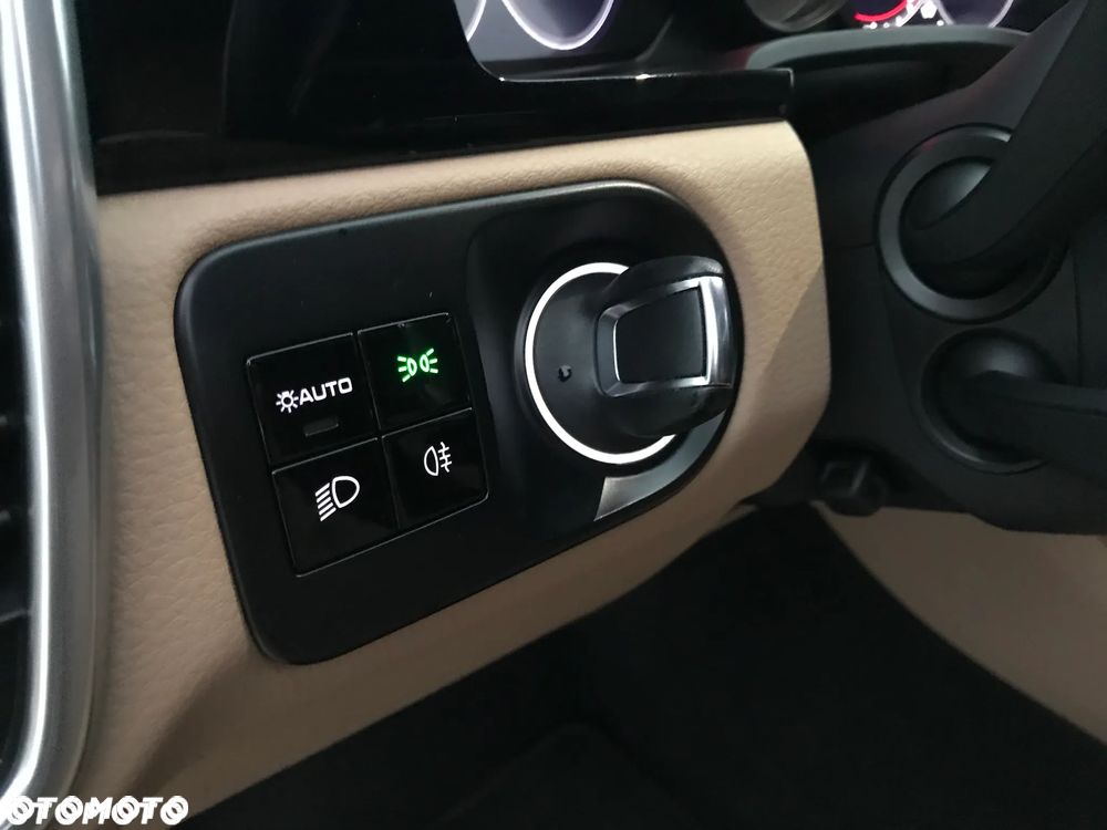 Porsche Cayenne Platinum Edition - 33