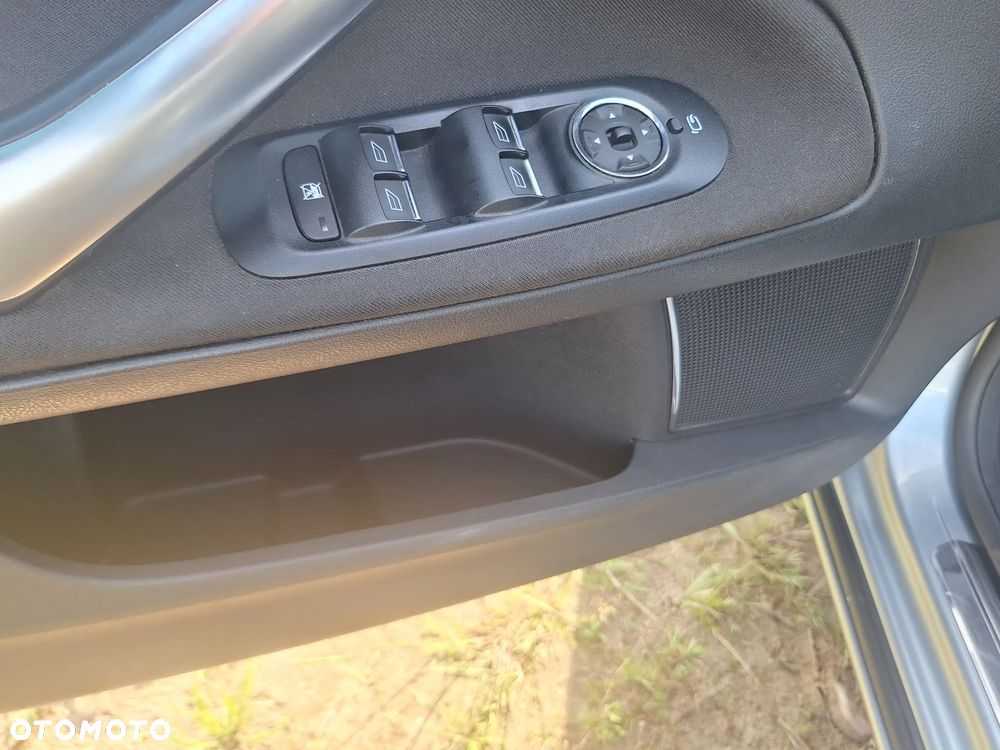 Ford Mondeo 2.0 TDCi Titanium - 16