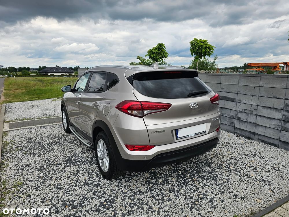 Hyundai Tucson 1.7 CRDI BlueDrive Style 2WD - 4