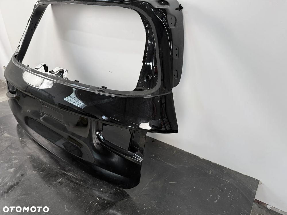 Klapa bagażnika Tył Mercedes-Benz B W247 A247 A2477423900 - 2