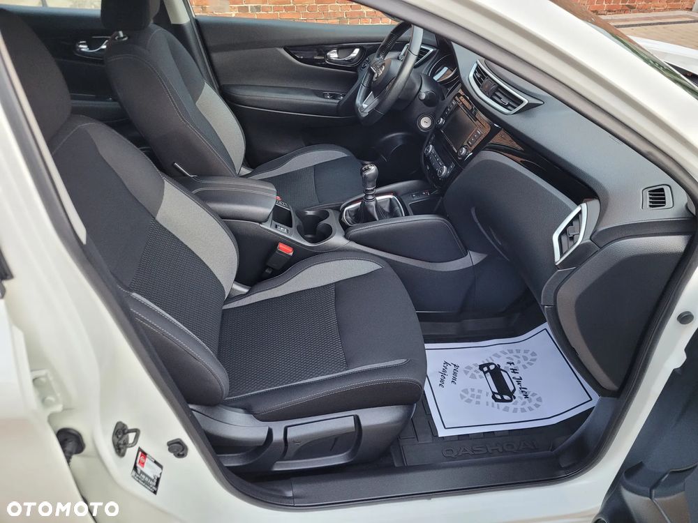Nissan Qashqai 1.3 DIG-T N-Connecta - 15