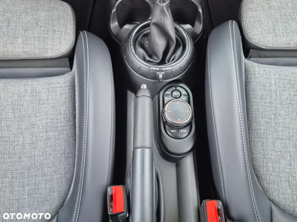 MINI Cooper Seven Chili - 20