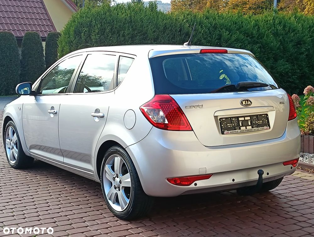 Kia Ceed Cee'd 1.4 Comfort + - 6