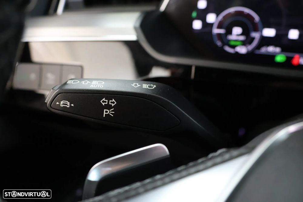 Audi e-tron 55 quattro S line - 13