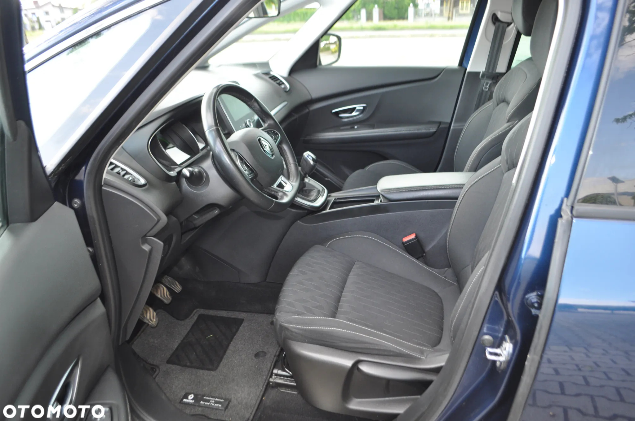 Renault Scenic TCe 140 GPF LIMITED - 24