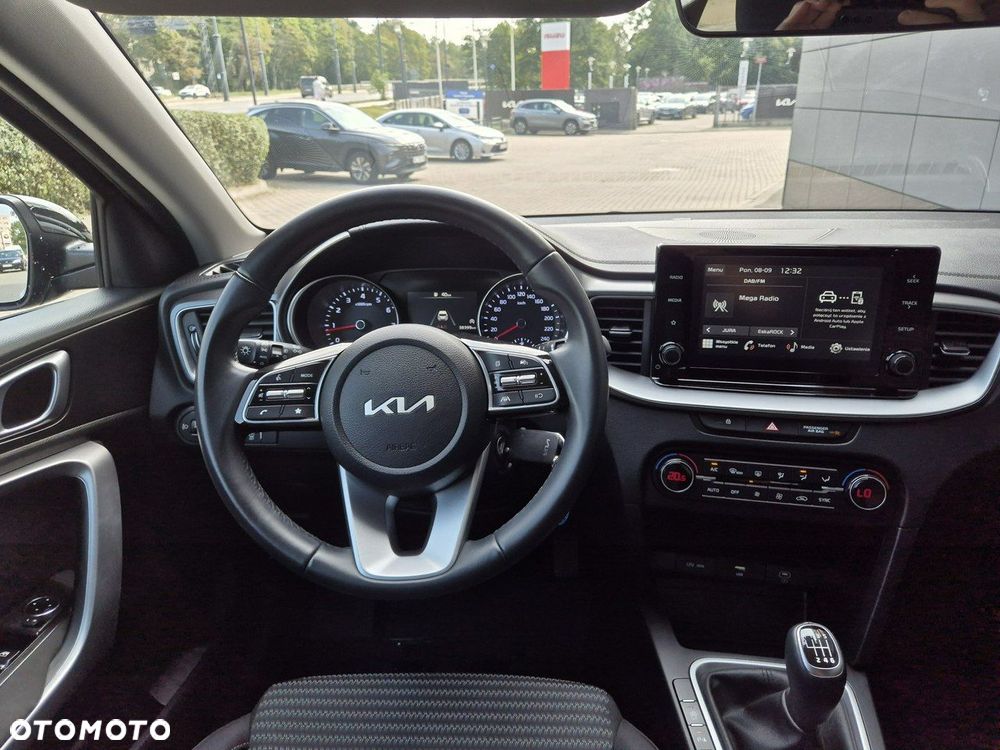 Kia XCeed - 18