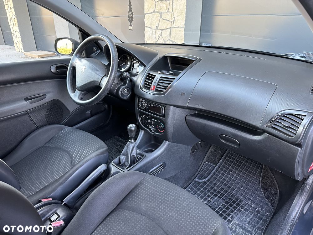 Peugeot 206 plus 1.1 XR - 12