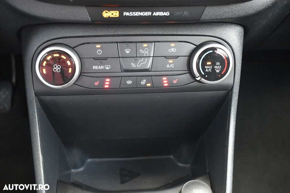Ford Fiesta 1.0 EcoBoost mHEV Trend Connected - 23