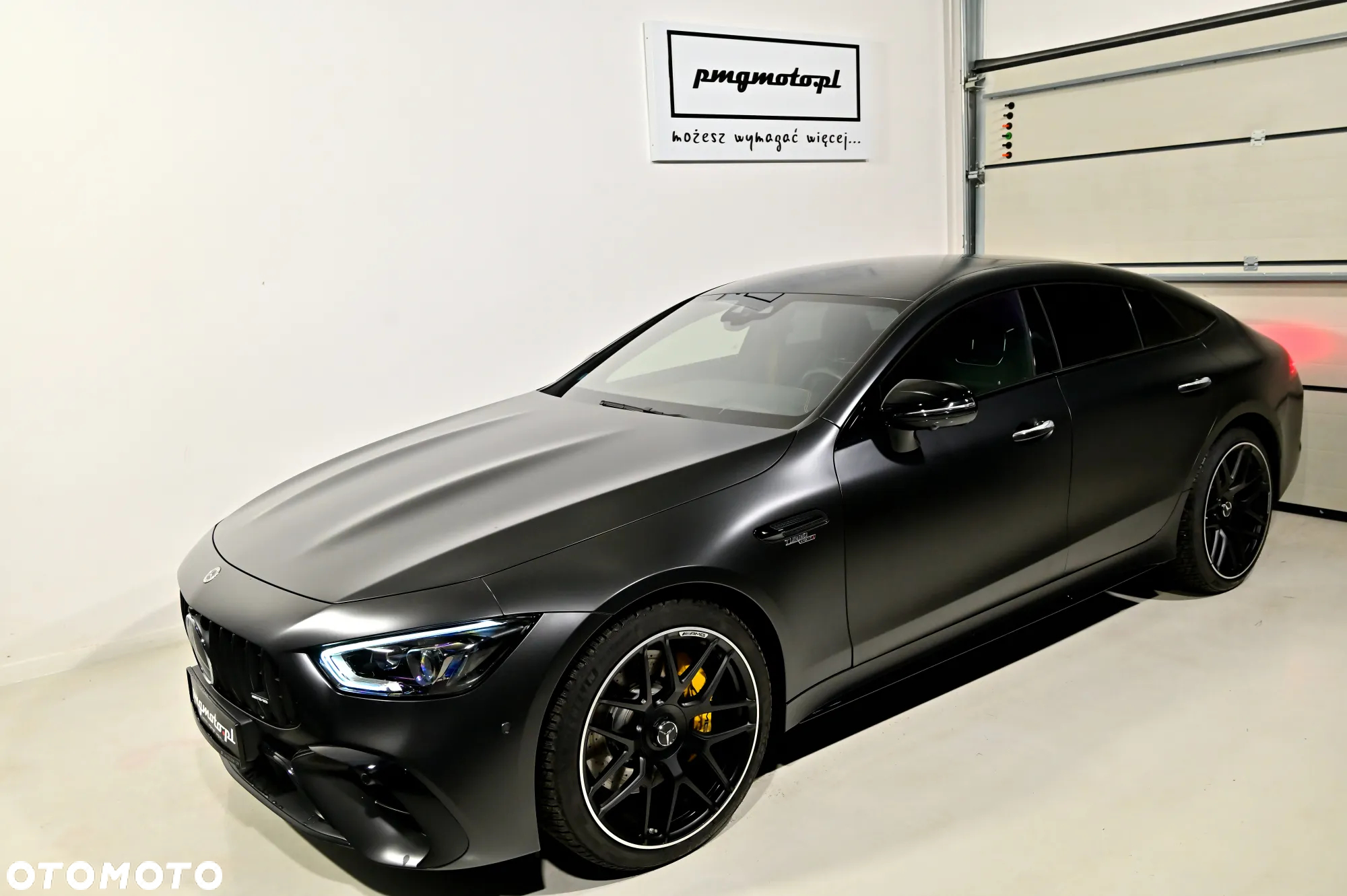 Mercedes-Benz AMG GT - 5