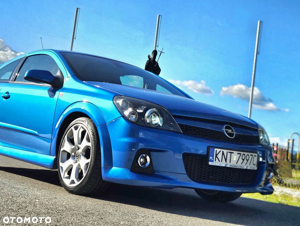 Opel Astra OPC - 12
