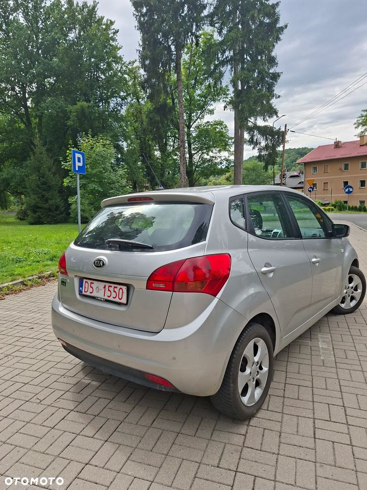 Kia Venga - 4