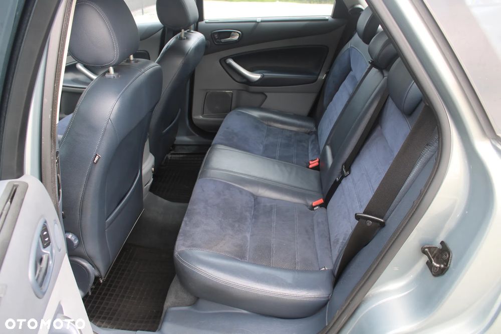 Ford Mondeo 1.8 TDCi Titanium - 25