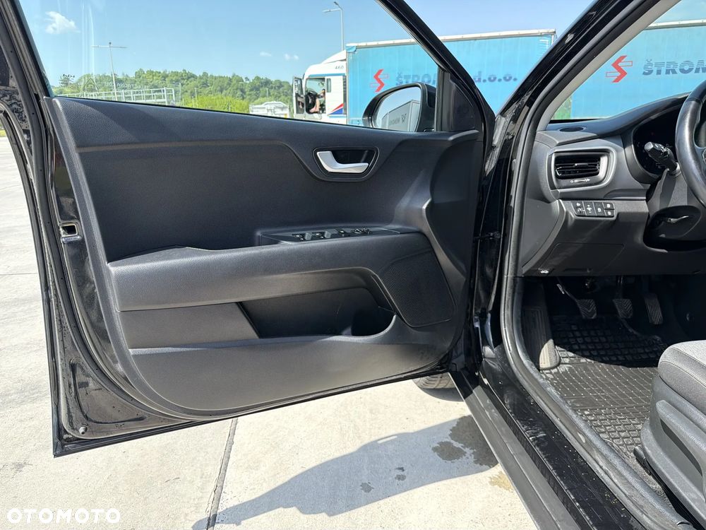 Kia Stonic 1.0 T-GDI M - 11
