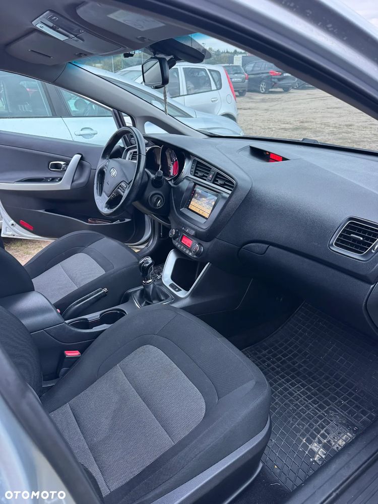 Kia Ceed Cee'd 1.6 CRDi M - 14