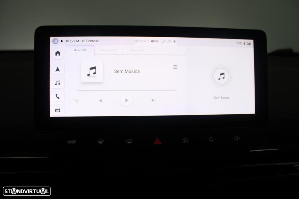 MG MG4 77 kWh Extended Range Luxury - 22