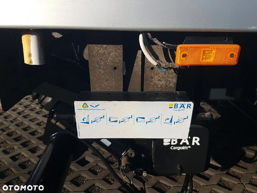 Iveco DAILY 72-180 WINDA 8EP CHŁODNIA AGREGAT IZOTERMA 4,21x2,09x2,10 GRZANIE THERMO KING V-500 MAX DMC 7,2 TONY - 24