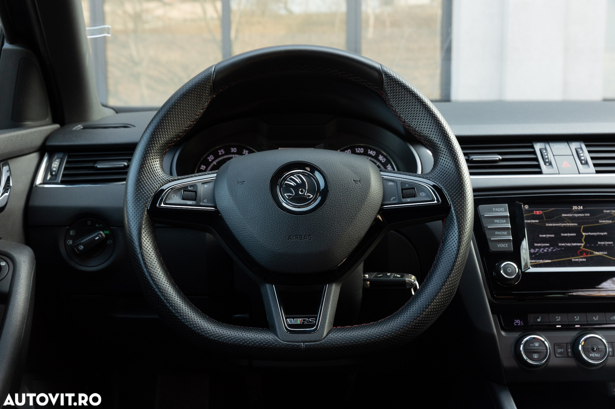 Skoda Octavia 2.0 TDI RS - 28