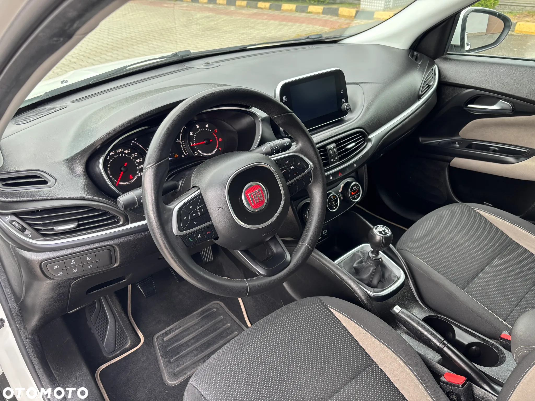 Fiat Tipo 1.6 MultiJet 16v Pop - 26