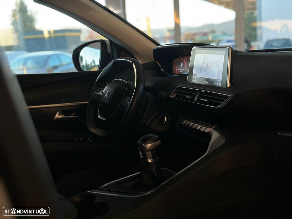 Peugeot 3008 1.5 BlueHDi Active - 32