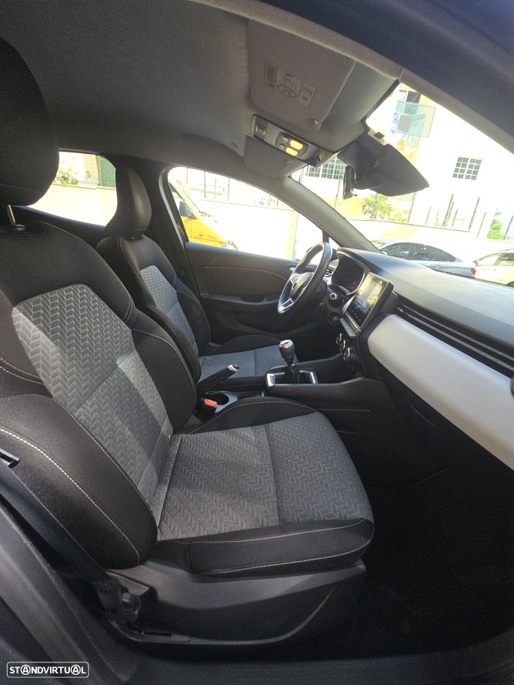 Renault Clio 1.0 TCe Limited - 24