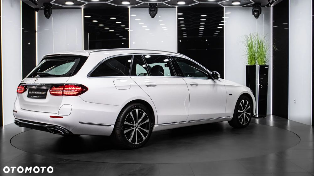 Mercedes-Benz Klasa E 300 de 9G-TRONIC - 7