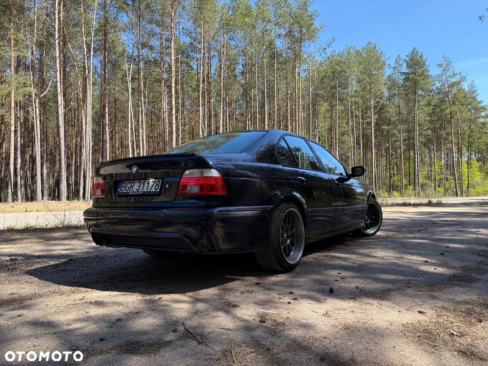 BMW Seria 5 525i - 2