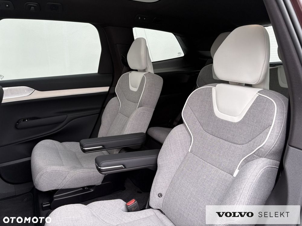 Volvo EX90 - 11