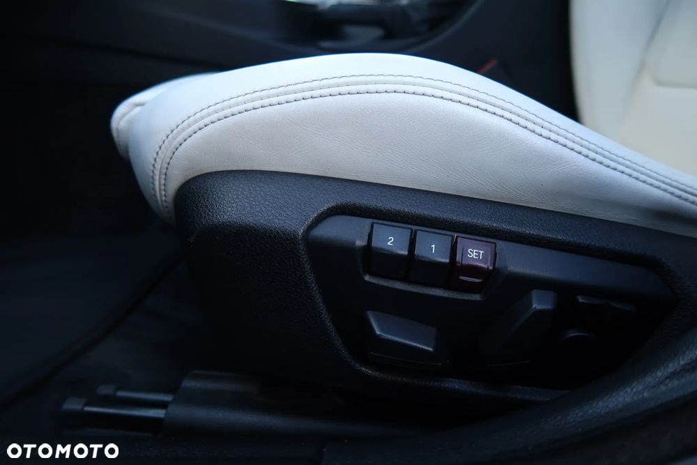 BMW Seria 4 435i xDrive M Sport - 28