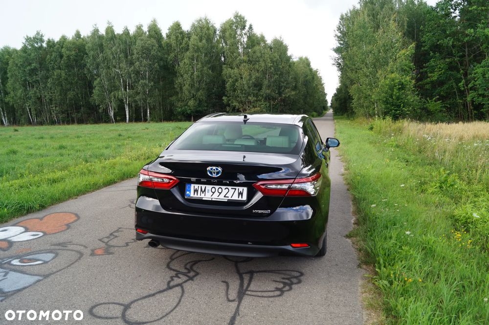 Toyota Camry 2.5 Hybrid Executive CVT - 6