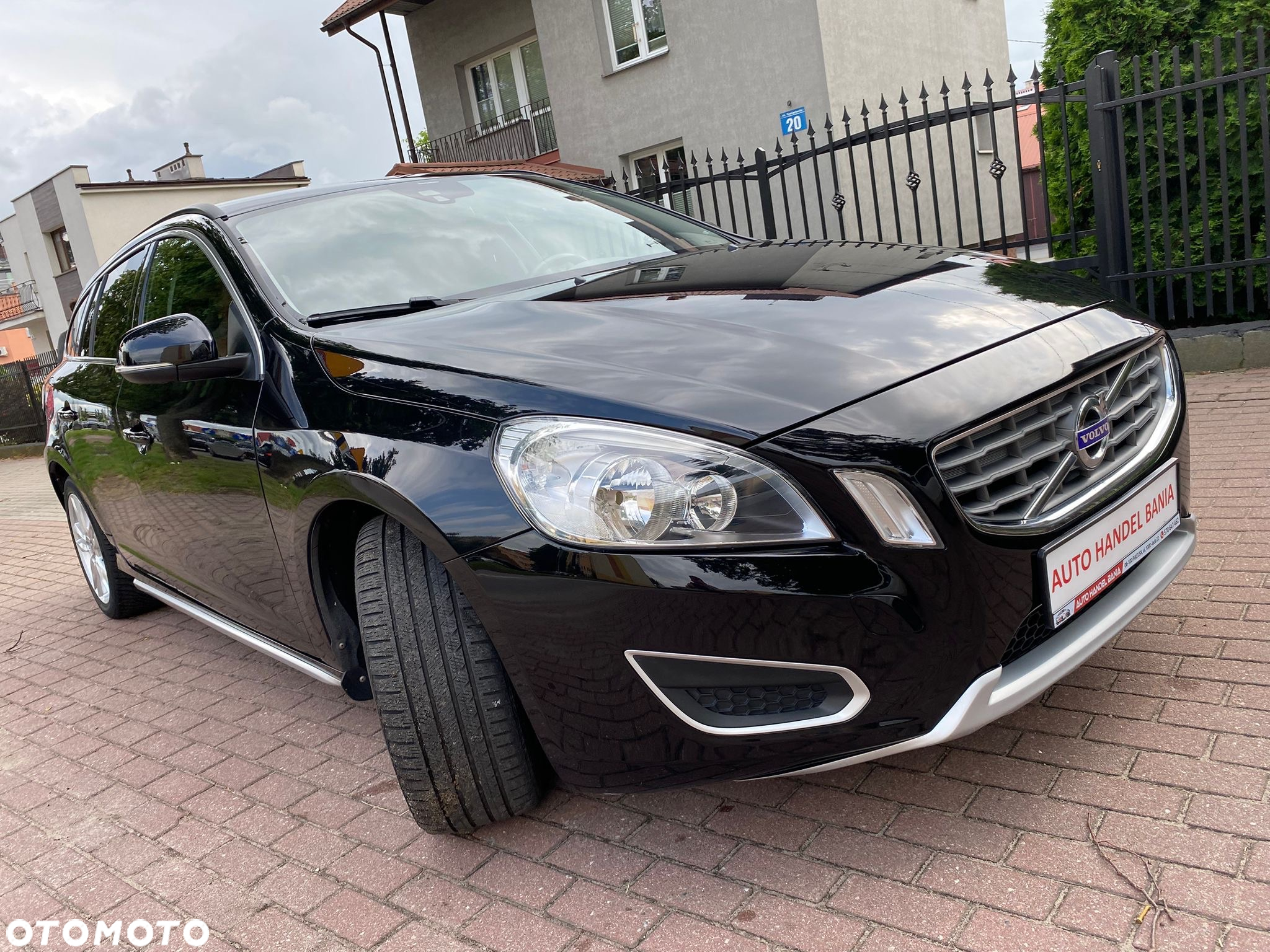 Volvo V60 D2 Summum - 23