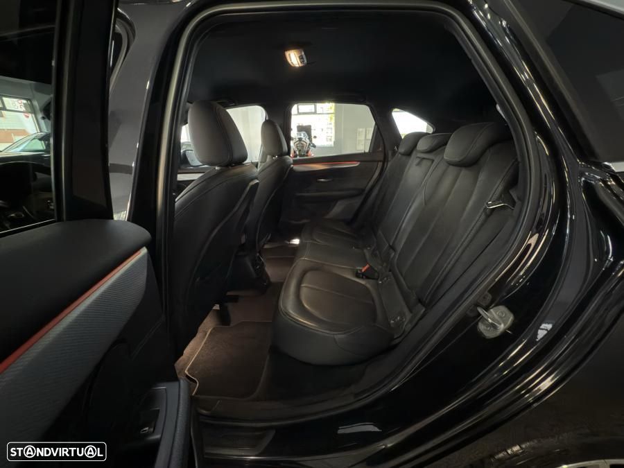 BMW 216 Active Tourer d Pack M - 9
