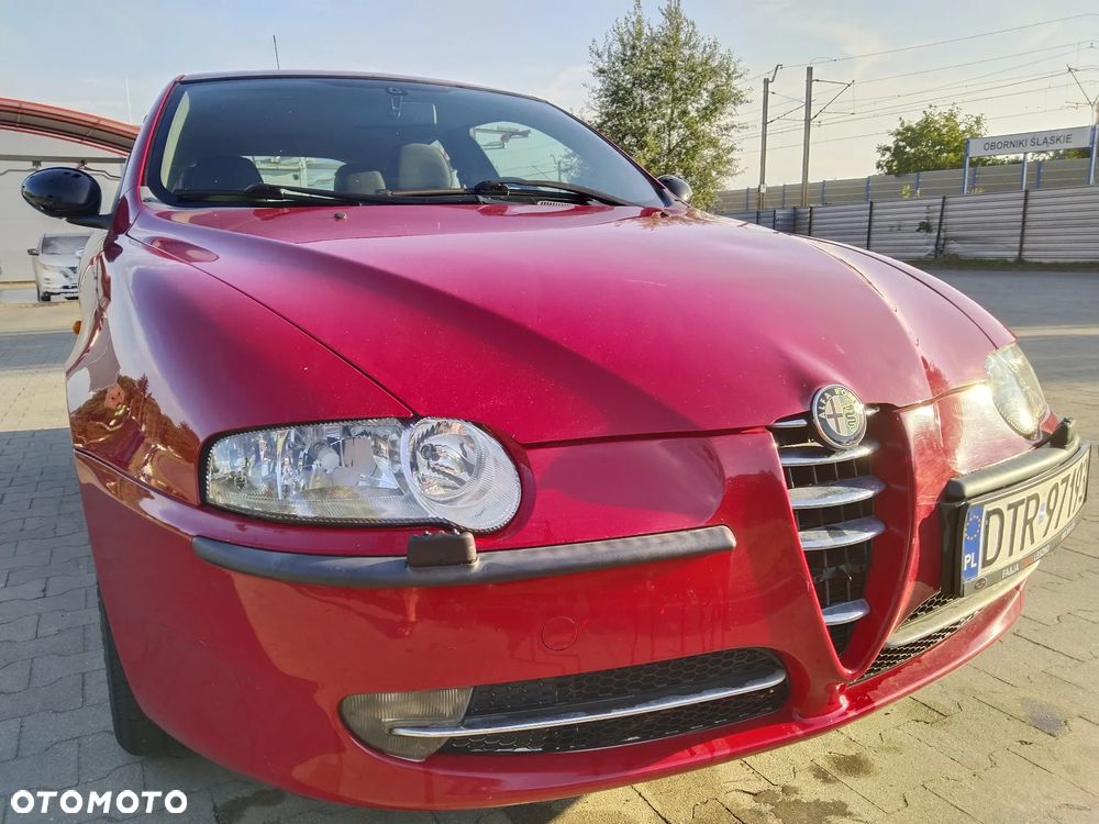 Alfa Romeo 147 1.6 Twin Spark Distinctive - 1