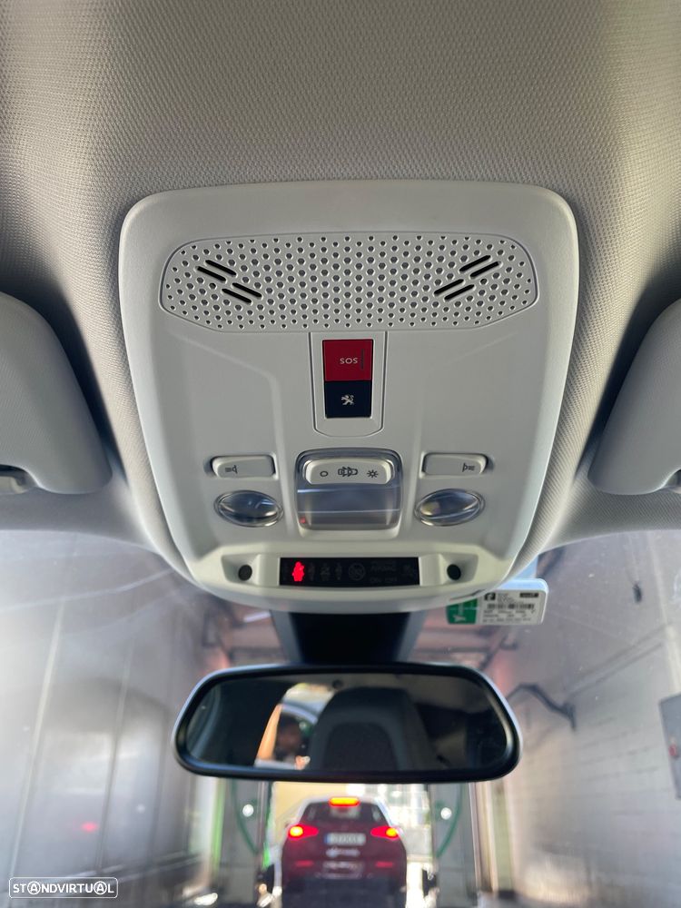 Peugeot e-2008 50 kWh Allure Pack - 14