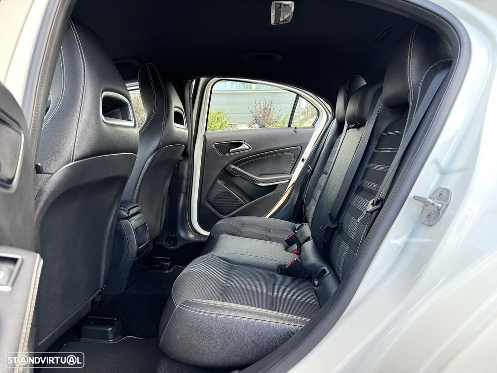 Mercedes-Benz A 180 - 21