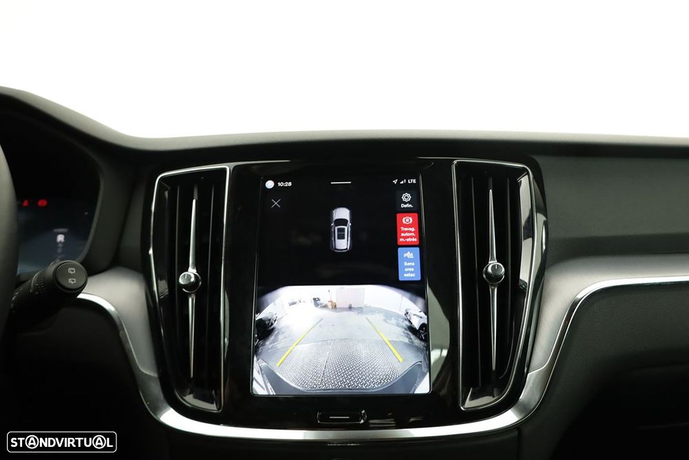 Volvo V60 2.0 T6 AWD TE Essential - 13