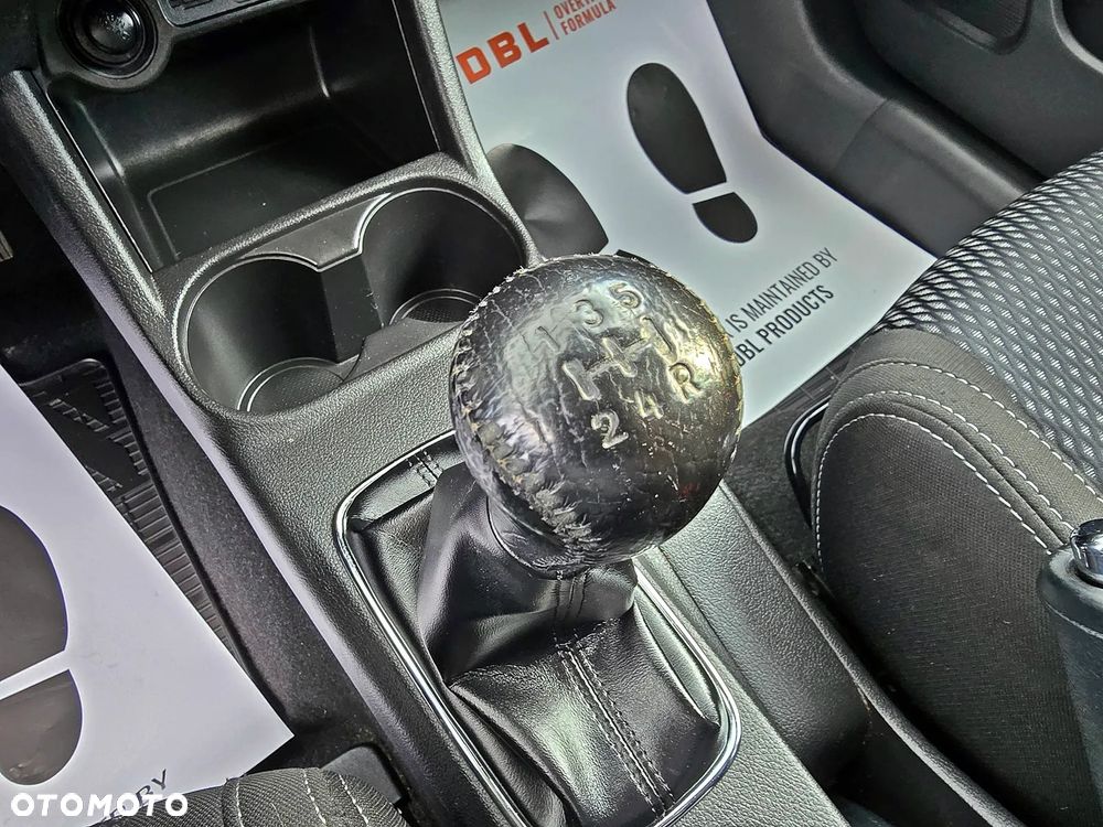 Mitsubishi Outlander 2.0 2WD Invite - 25