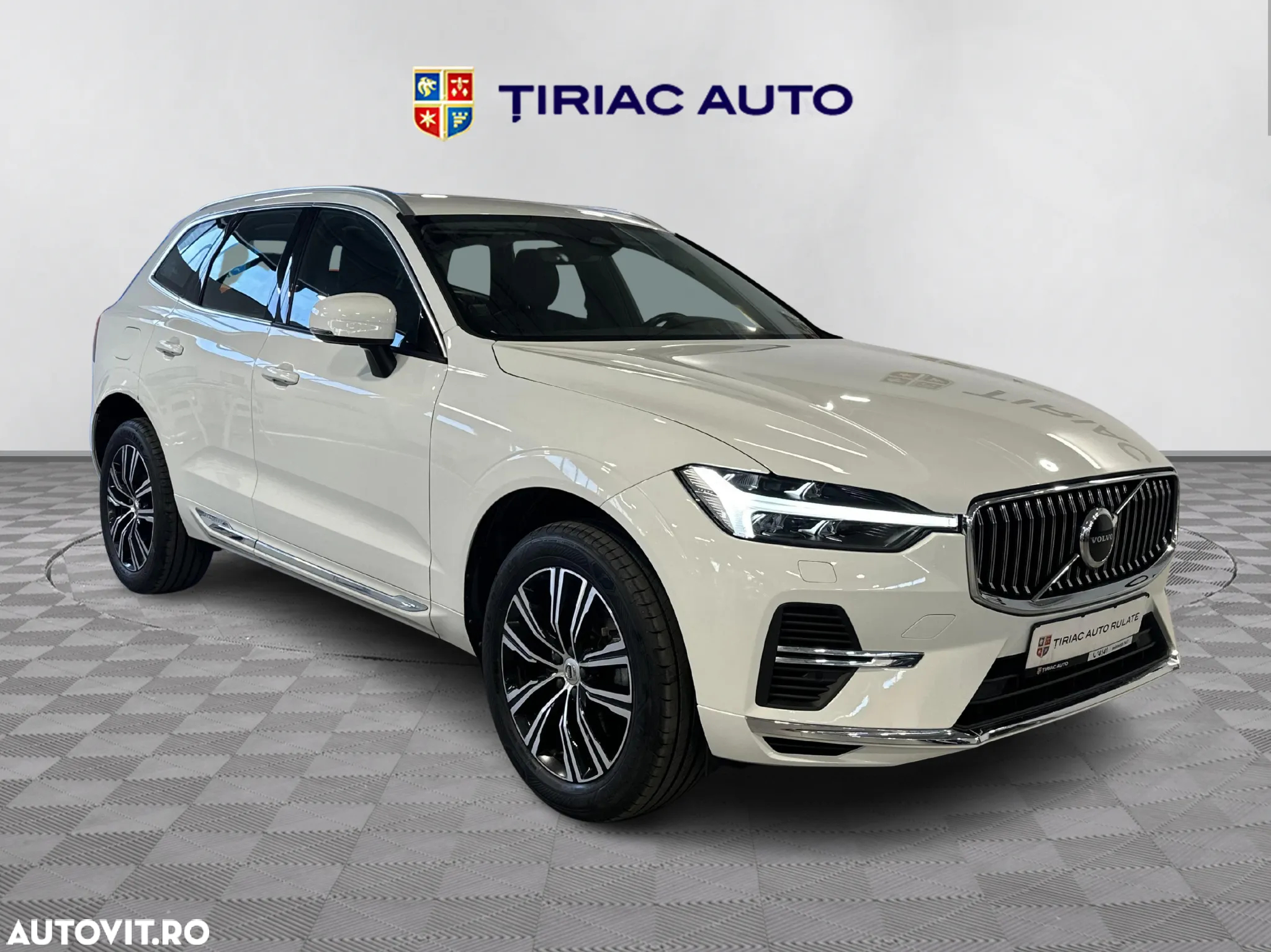 Volvo XC 60 T6 AWD Recharge Geartronic Inscription - 7