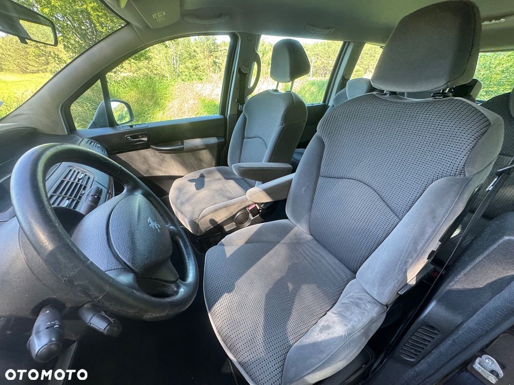 Peugeot 807 HDi 135 Style - 14