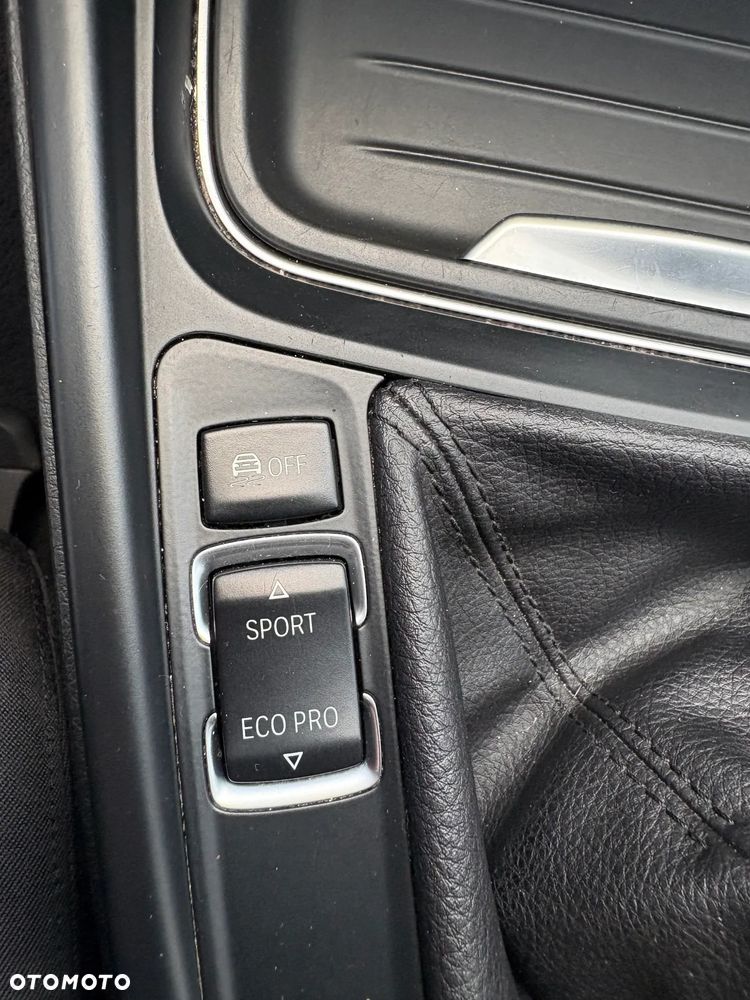 BMW Seria 3 318d Blue Performance Sport Line - 20