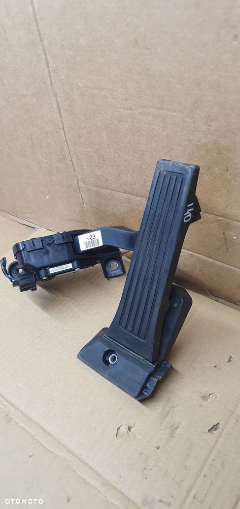 Pedał potencjometr gazu Hyundai i40 32727-2T900 - 2