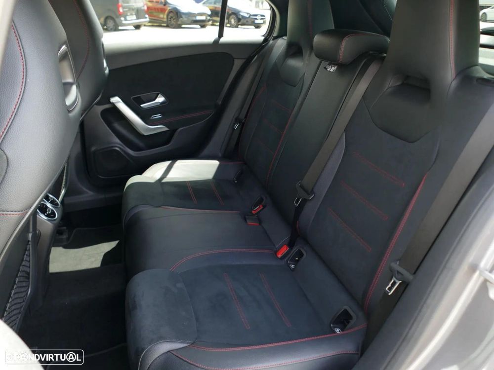 Mercedes-Benz A 180 d AMG Line Aut. - 33