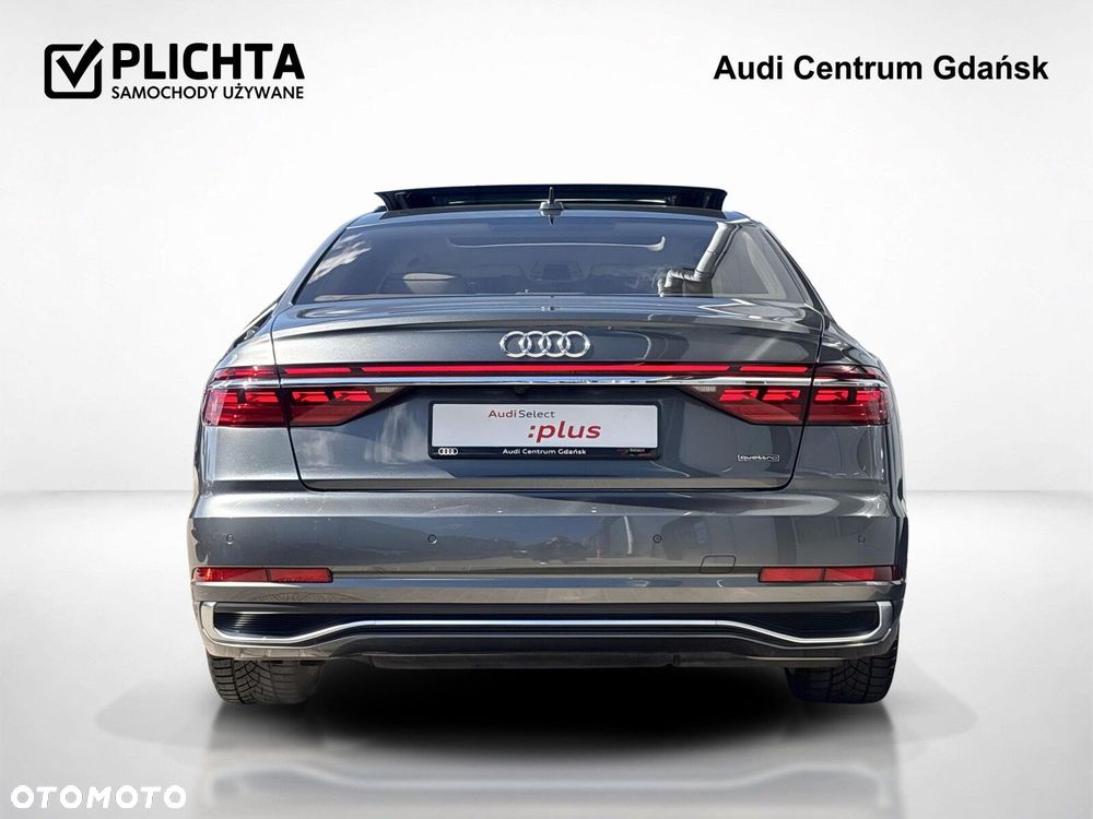 Audi A8 - 4