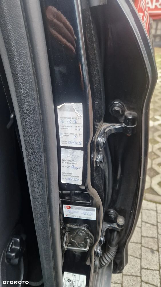 Ford Kuga 2.0 TDCi 2x4 Titanium - 8